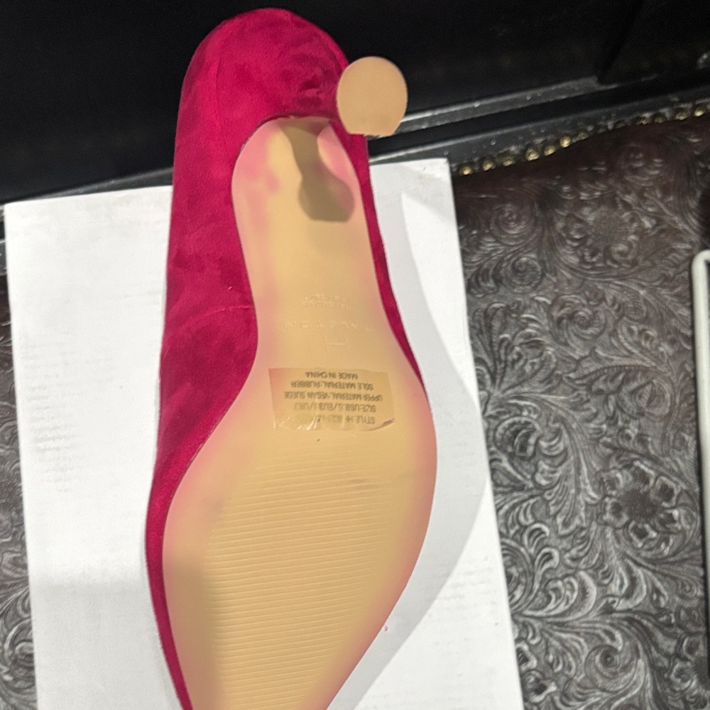 NIB H by Halston Women's Fuschia Pink Vegan Suede Heels - Picture 6 of 8